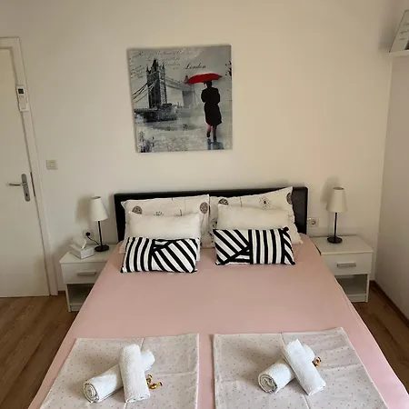 Apartments Romano Penzion