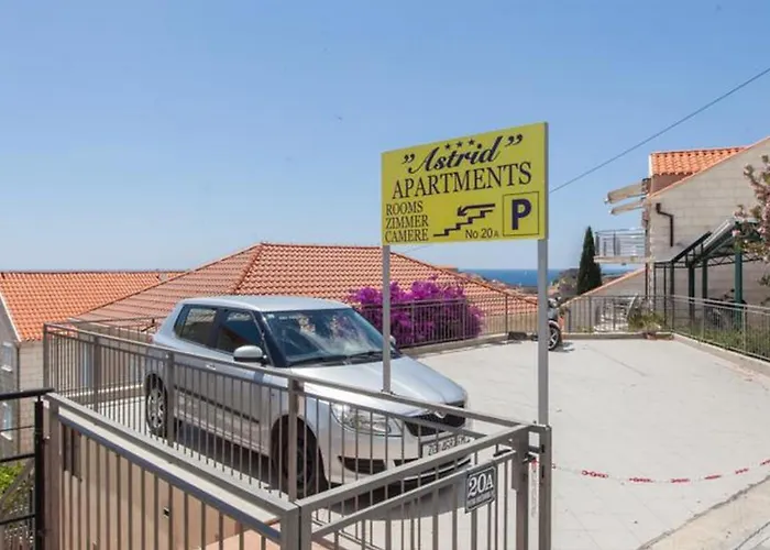 아파트먼트 & 룸 아스트리드 