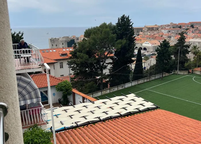 아파트먼트 & 룸 아스트리드 