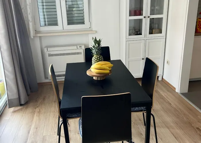 아파트먼트 & 룸 아스트리드 