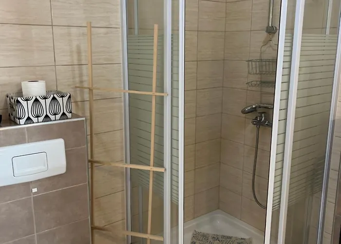 게스트하우스 아파트먼트 & 룸 아스트리드 