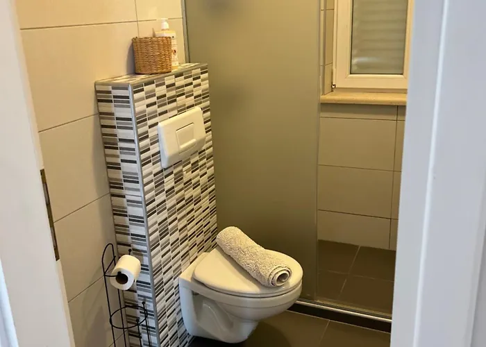 게스트하우스 아파트먼트 & 룸 아스트리드 