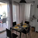 Gostinjska kuća Apartments Romano