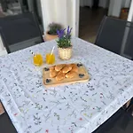 Apartments Romano Gostinjska kuća 3*