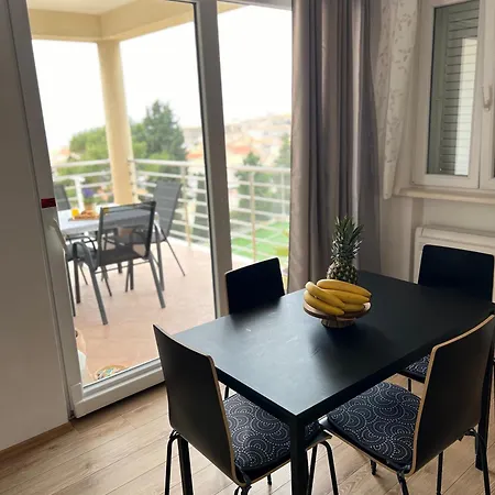 Apartments Romano Pensionat 3*